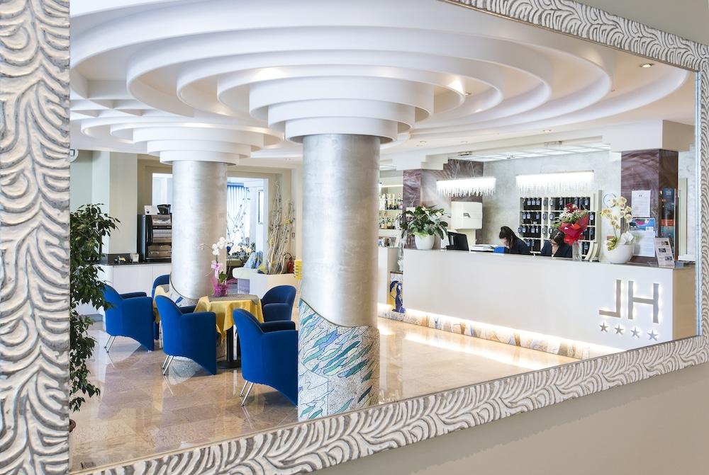 Hotel Losanna Gabicce Mare Exteriör bild