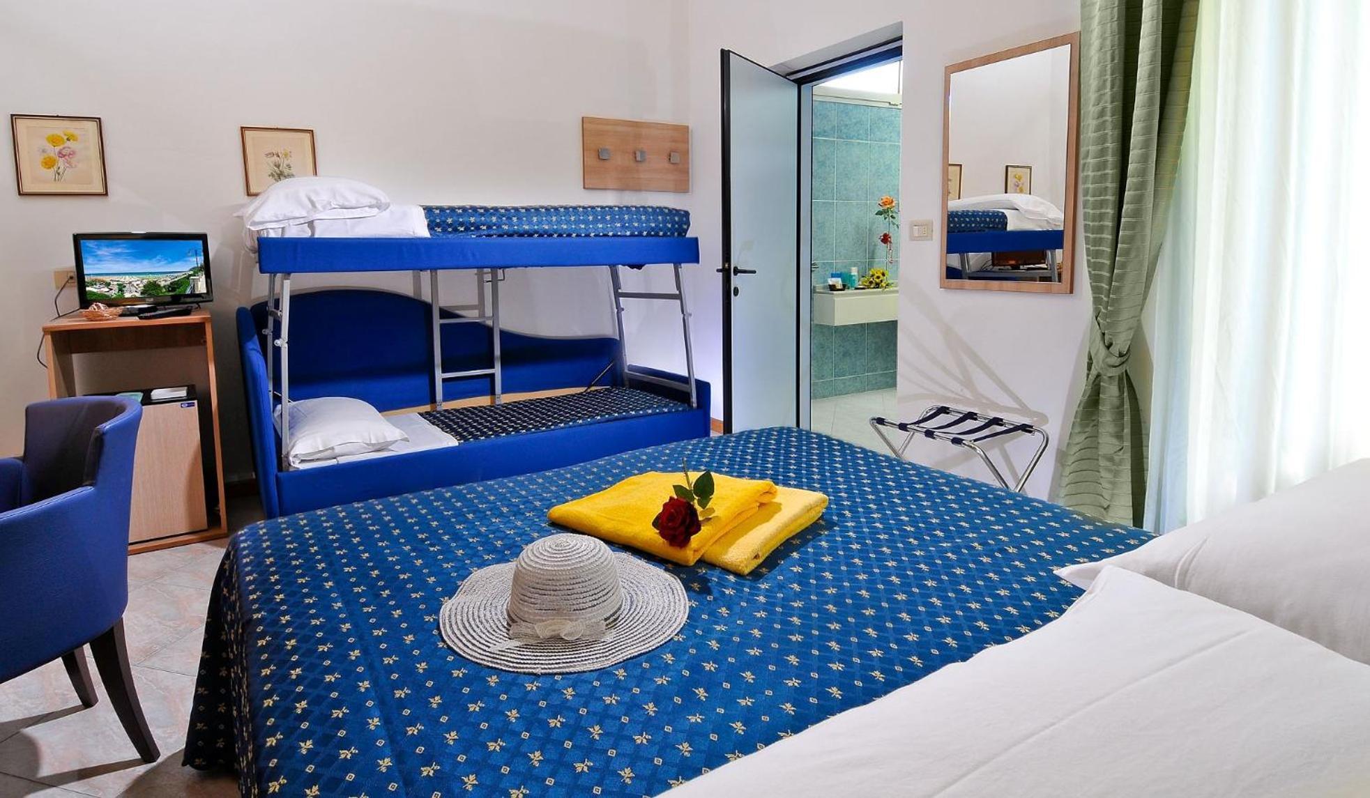 Hotel Losanna Gabicce Mare Exteriör bild