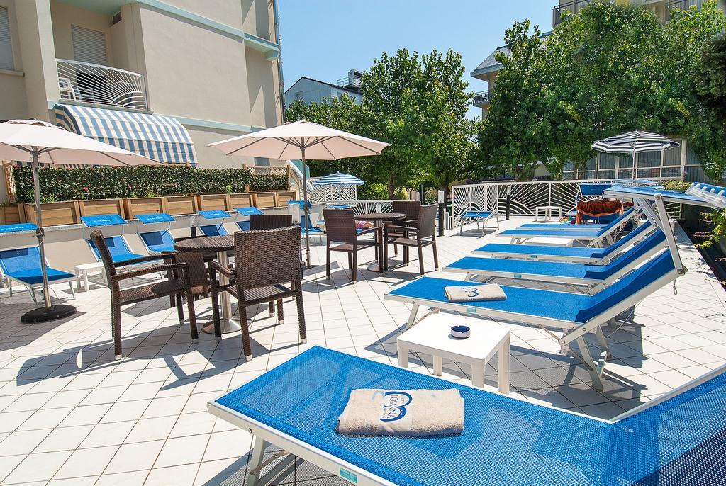 Hotel Losanna Gabicce Mare Exteriör bild
